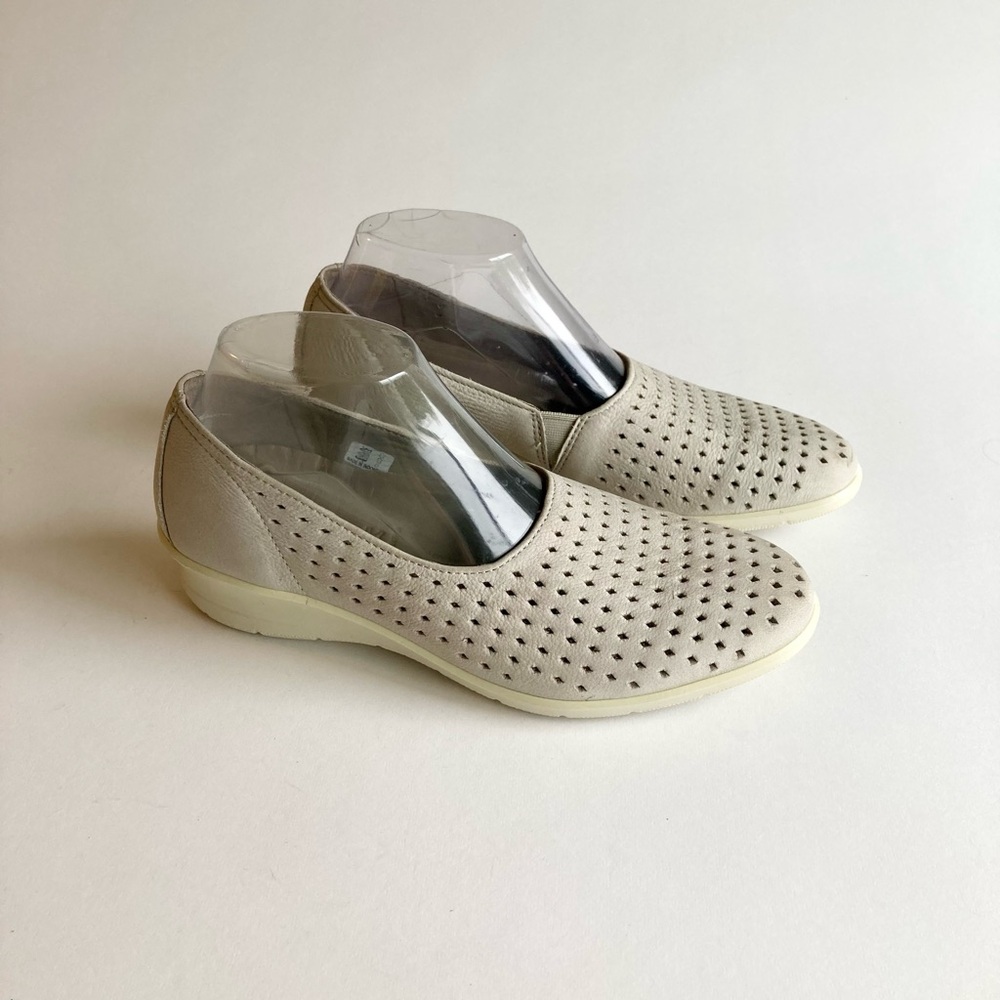 Ecco Grey Men Made Material White Outsole Flats Loafers size EUR 39, US 8.5